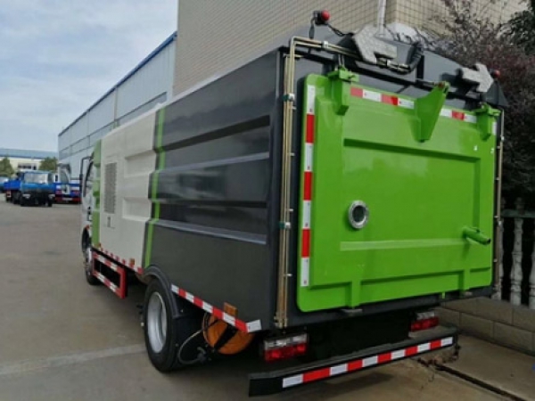 東風(fēng)凱普特國六8方洗掃車